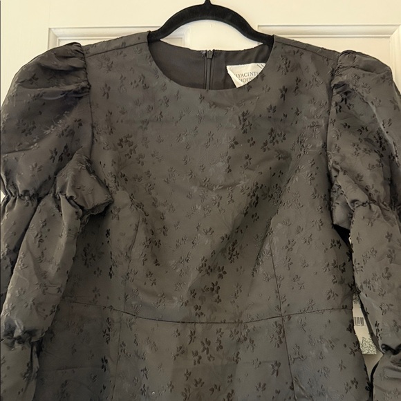 New Hyacinth House M Mini Elegant Black Dress - Picture 3 of 4